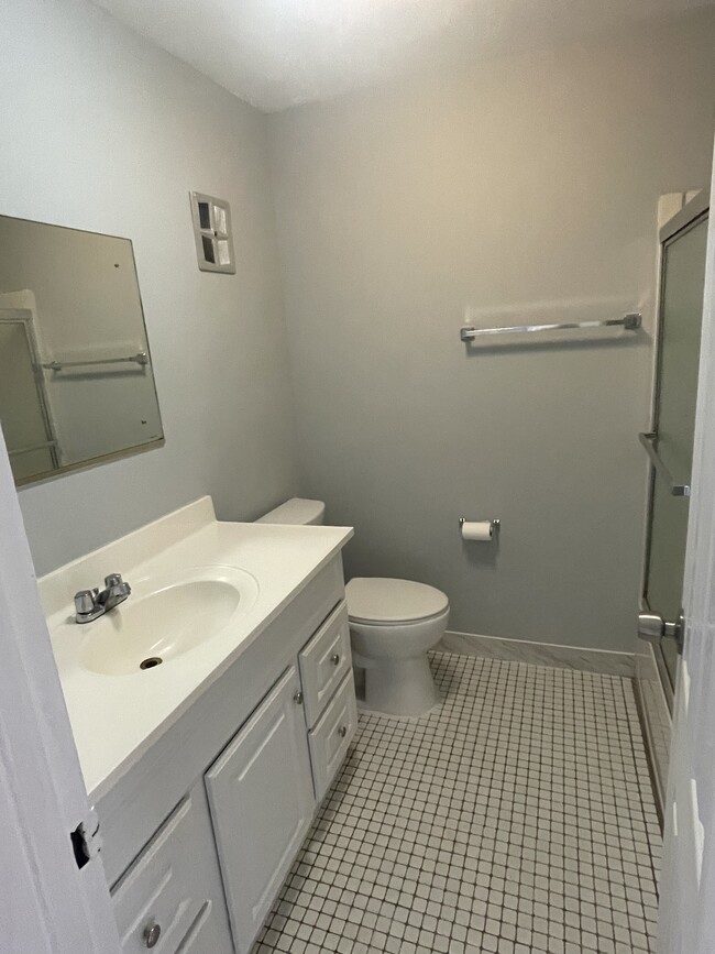 Building Photo - 152 Jules Dr