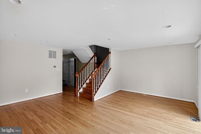 Building Photo - 4689 Joanna Ct