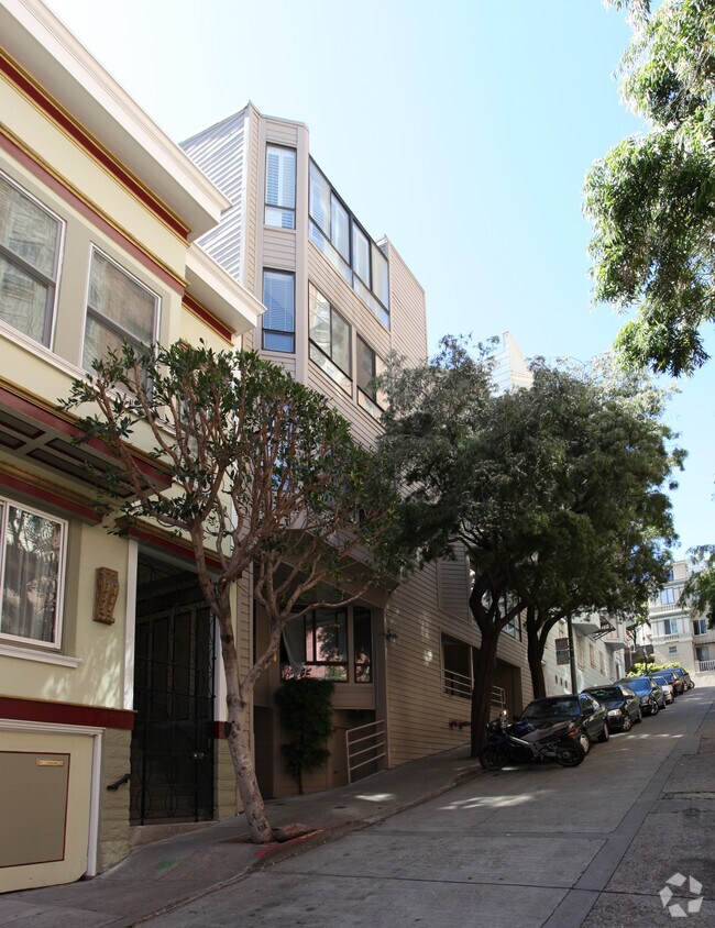 Building Photo - 39 Dashiell Hammett St