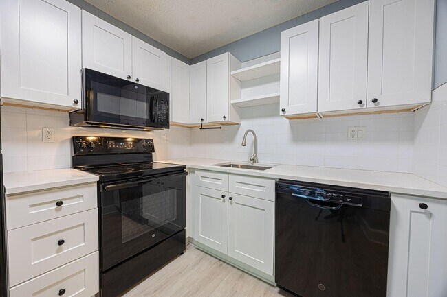 Foto del edificio - 9440 SW 8th St