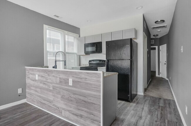 Foto del edificio - 3800 Tyler St