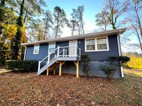 Building Photo - 2768 Milburnie Rd
