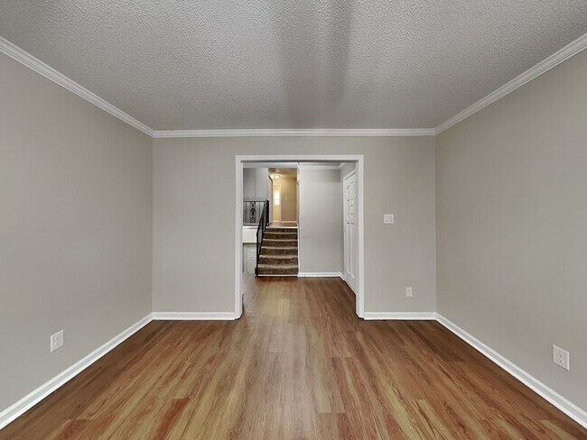 Foto del edificio - 1431 Lantana Dr