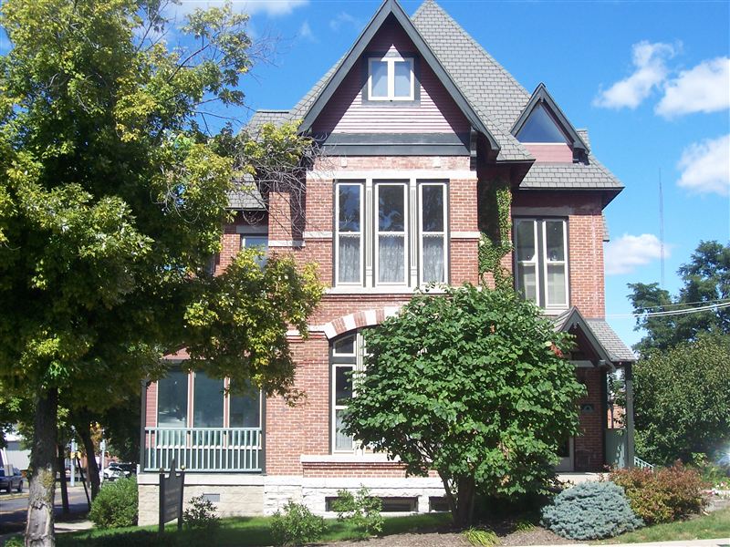 Primary Photo - 904 South St