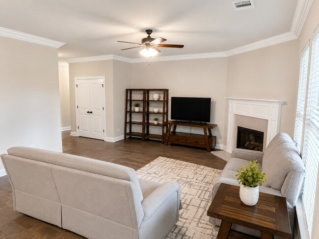 Building Photo - 11660 Brookstone Dr