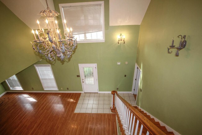 Building Photo - 204 Westwood Dr