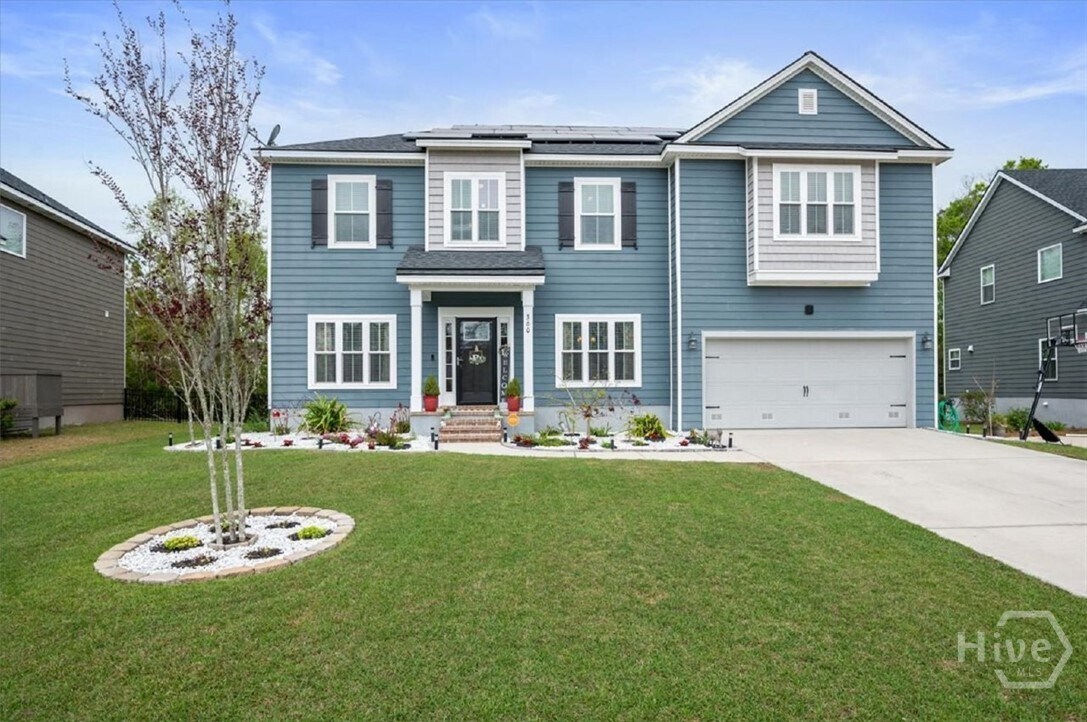 Foto principal - 360 Waverly Ln