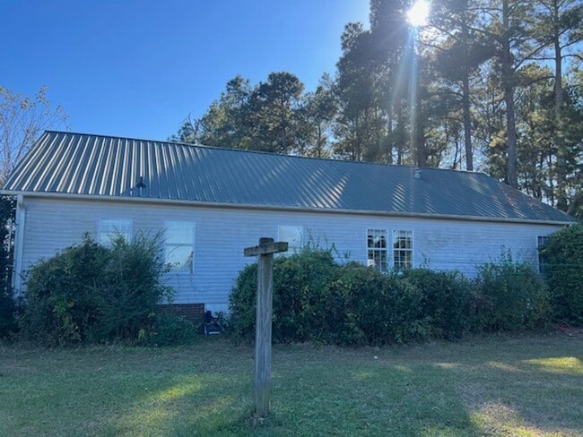 Building Photo - 56 D and M Matthews Ln