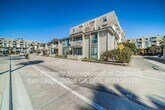 Primary Photo - 999 N Pacific St