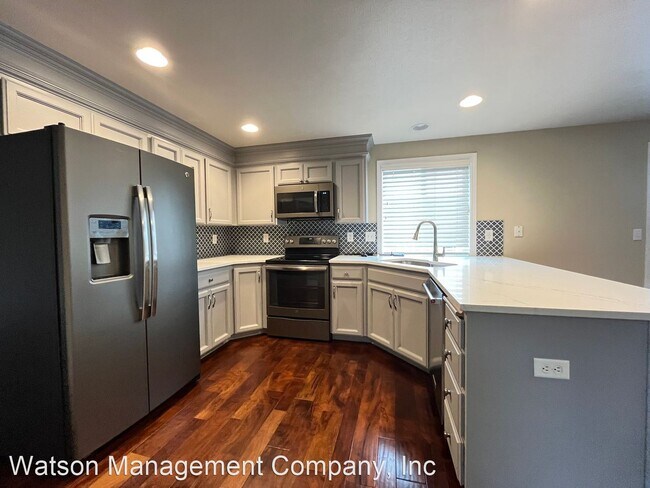 Building Photo - 4 br, 2.5 bath House - 6615 S Lucas