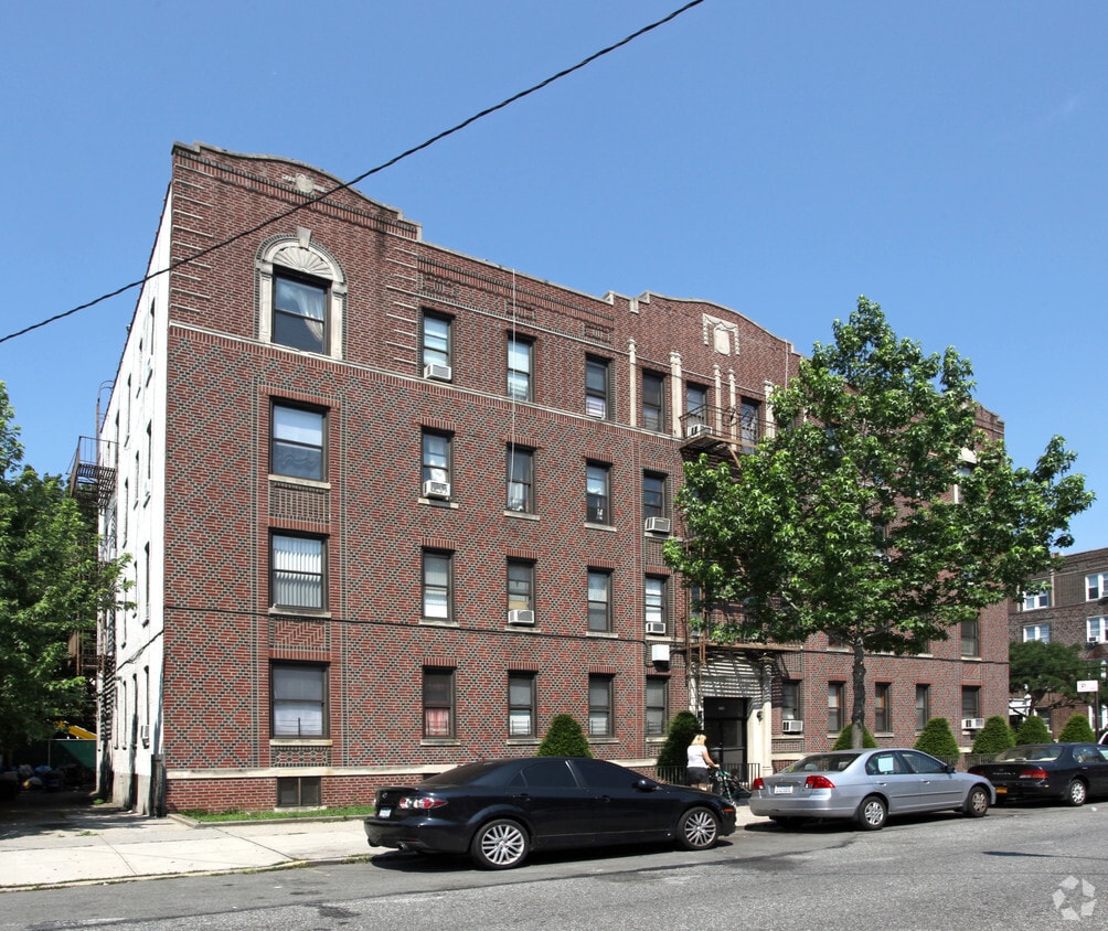 Building Photo - Sirkus Arms