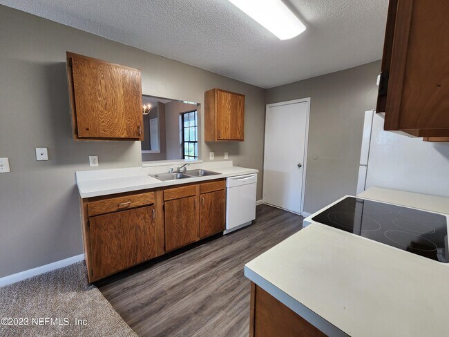 Foto del edificio - 8136 Great Valley Trail