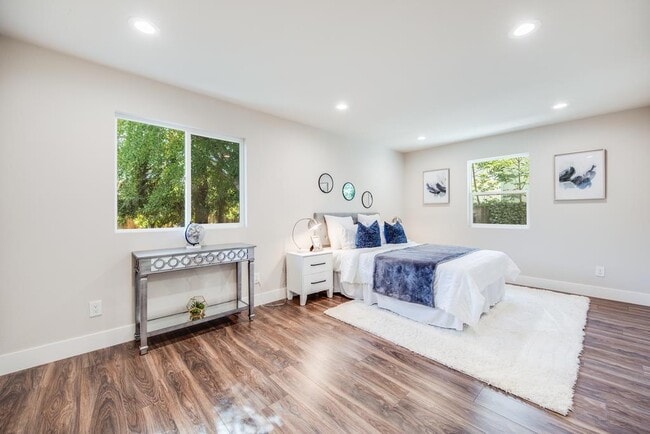 Bedroom - 1459 Hervey Ln