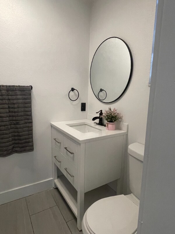 Foto del edificio - 634 Meadowvale Dr