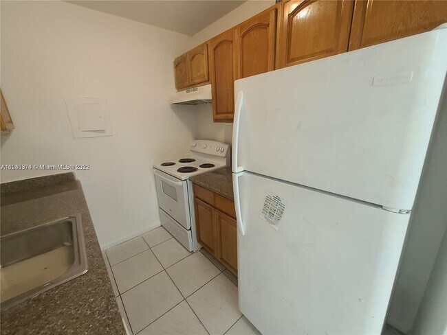 Foto del edificio - 2404 NW 39th Way