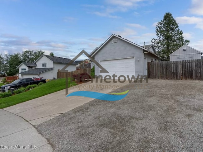 Building Photo - Spacious 4 Bedroom 2.5 Bath Family Home wi...