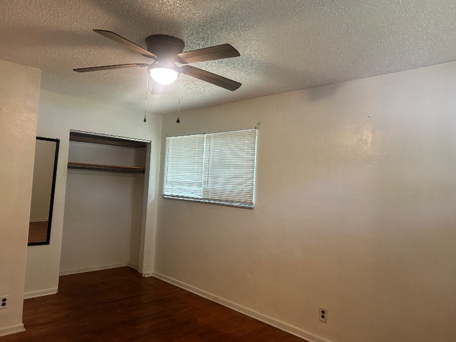 Building Photo - 712 Rabenberg Pl