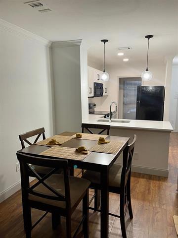 Foto del edificio - 621 Carriagehouse Ln