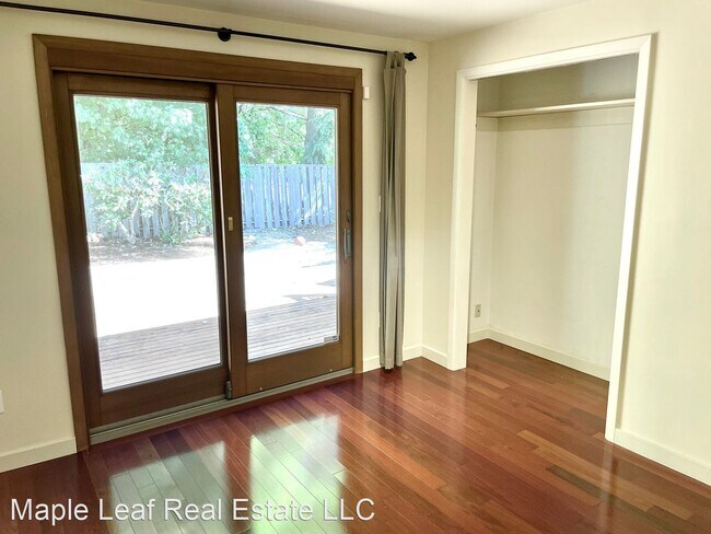 Foto del edificio - 3 br, 2 bath House - 4304 NE 70th Street