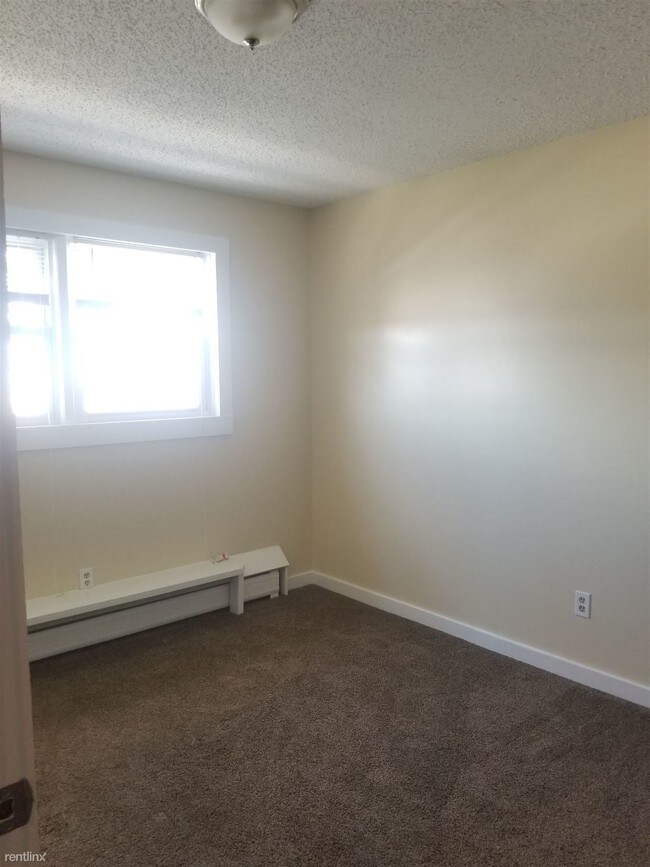 Building Photo - 2 br, 1.5 bath  - 110 Fulton St
