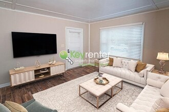 Building Photo - 1445 North St