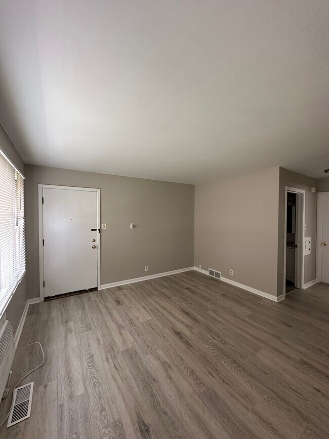 Foto del edificio - Cozy West Allis 2 Bedroom Apartment