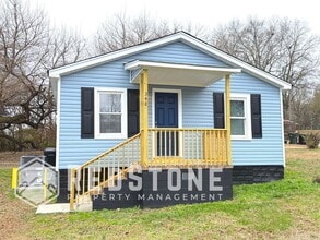 Building Photo - 348 Foster St