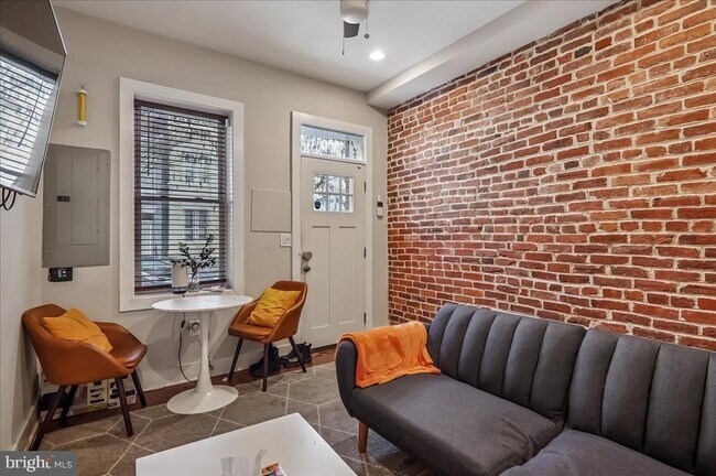 Foto del edificio - 30 Hanover Pl NW