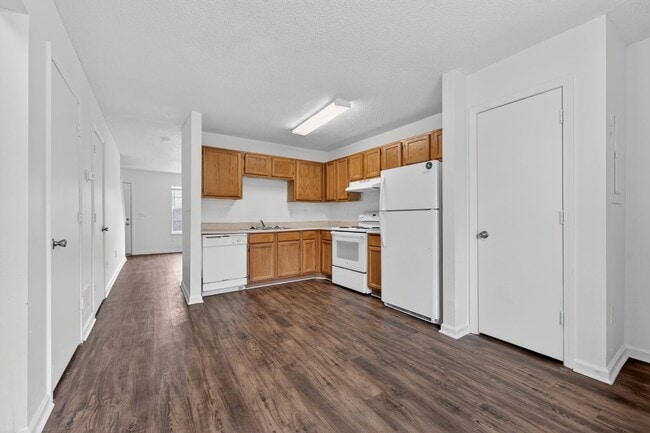 Building Photo - Huron Heights/Huron Ridge