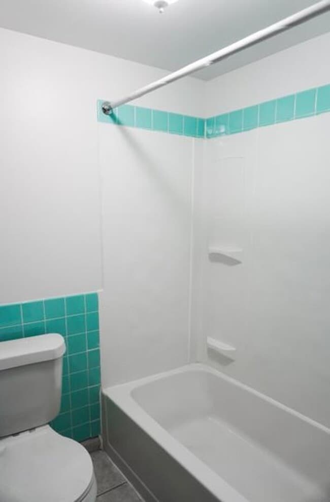 Building Photo - Studio Includes All Utilites