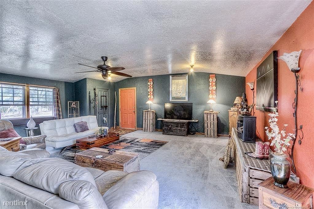 Foto principal - 3 br, 1 bath House - 9275 Hedge Rd
