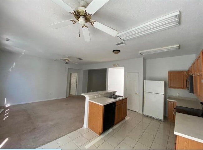 Foto del edificio - 2741 Portchester Ct