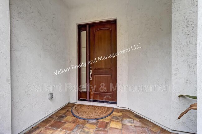 Building Photo - 13305 Santorini Dr