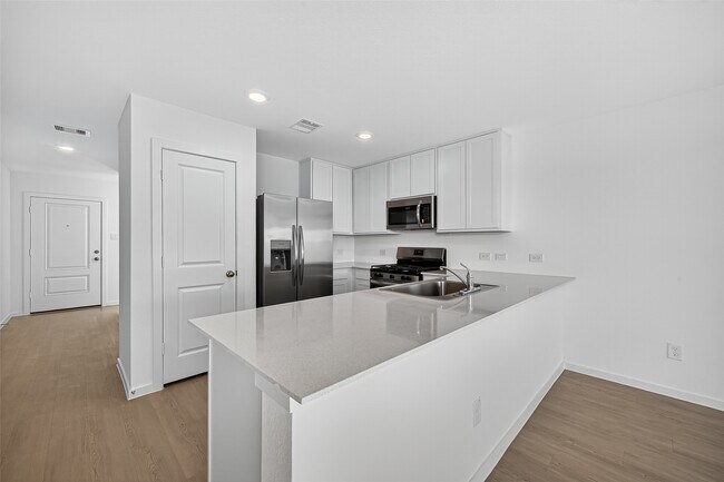 Building Photo - 5211 Esperanza