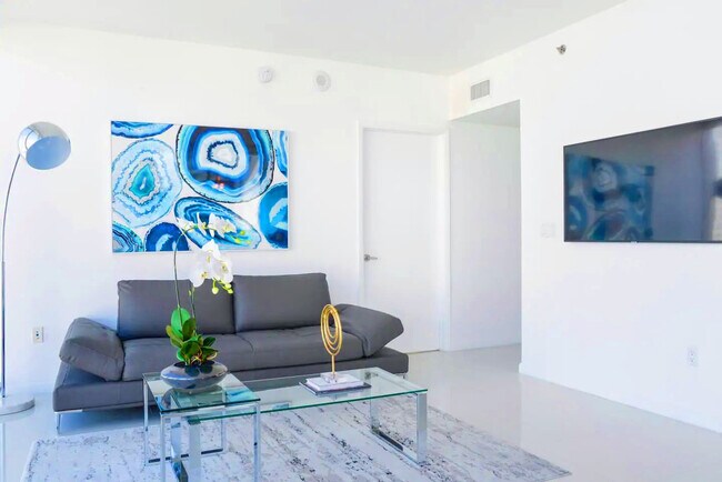 Foto del edificio - 485 Brickell Ave