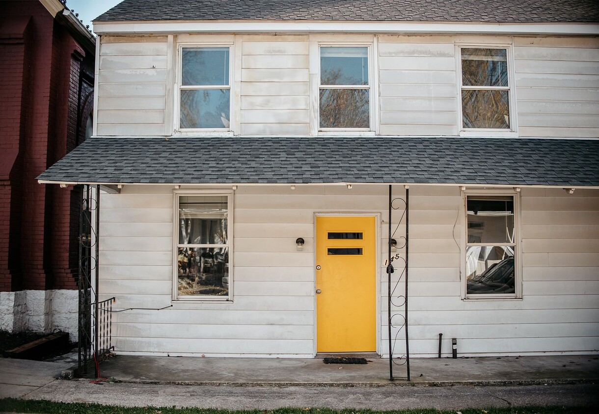 Primary Photo - 145 Race St