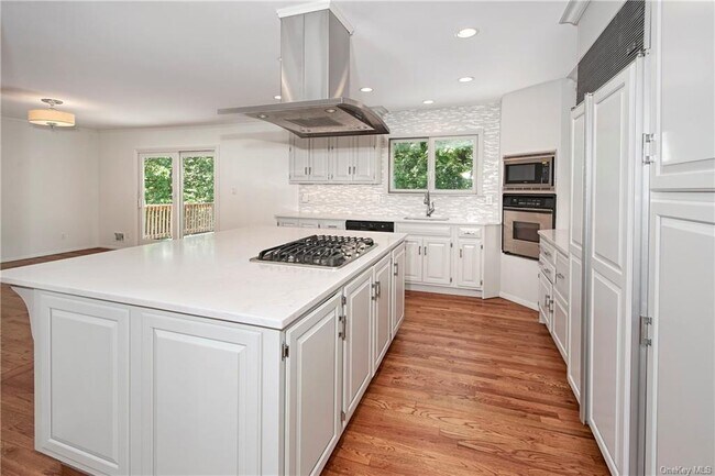 Building Photo - 81 Devonshire Rd