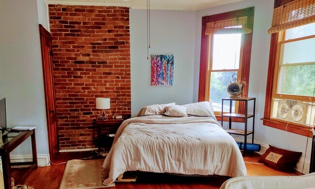 Foto del edificio - 363 Laurel St