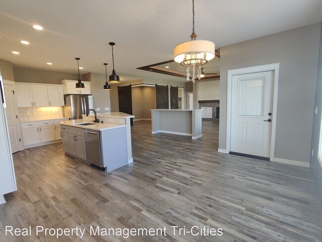 Building Photo - 3 br, 2 bath House - 6855 Cyprus Loop