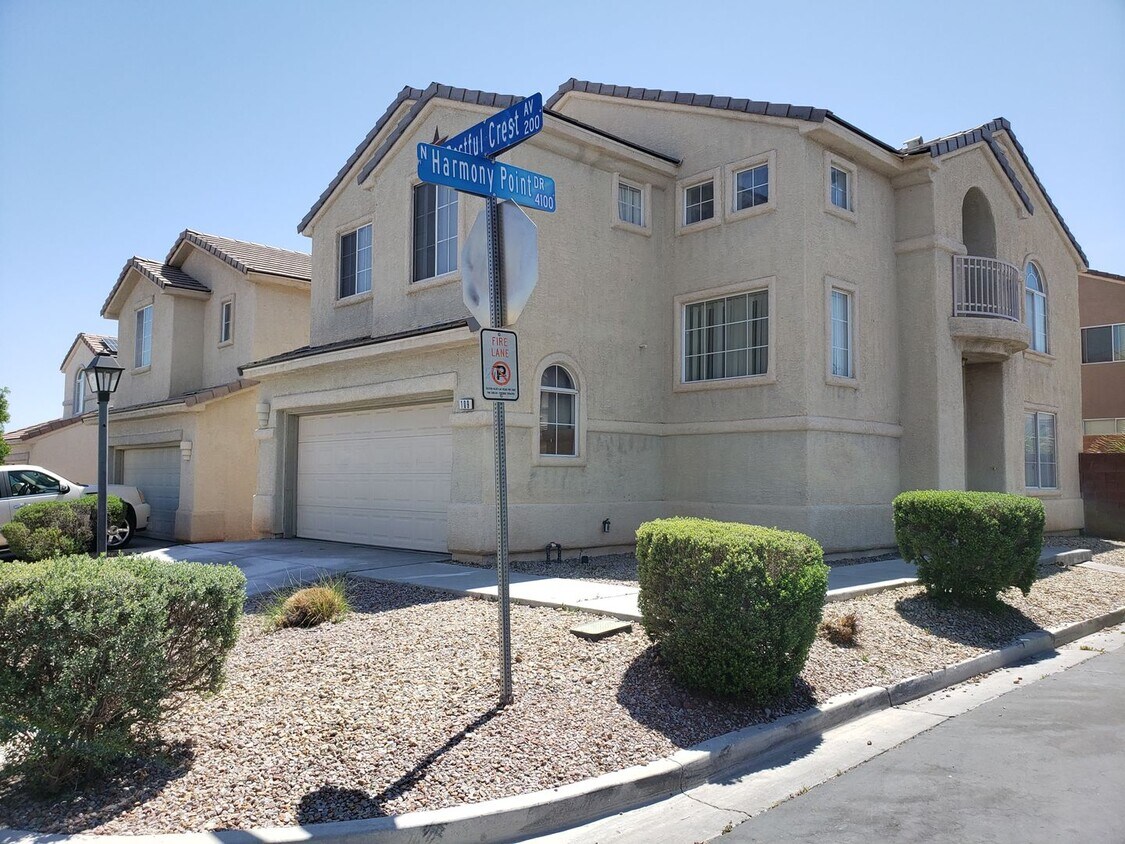 Foto principal - ADORABLE 2 STORY CORNER HOME