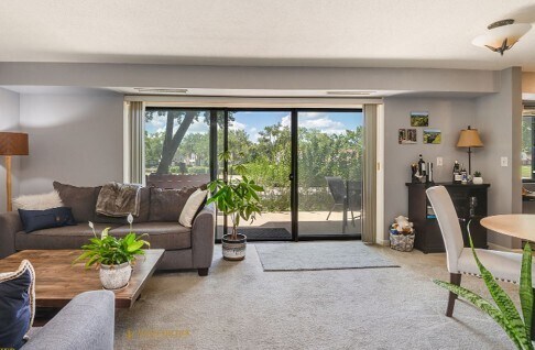 Foto principal - 111 S Baybrook Dr