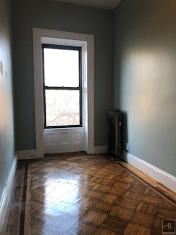 Building Photo - 420 Grand Ave