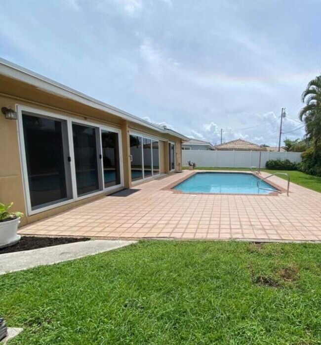 Foto del edificio - 1230 SE 14th Dr