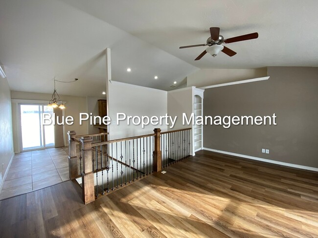 Building Photo - 3865 Cobalt Dr