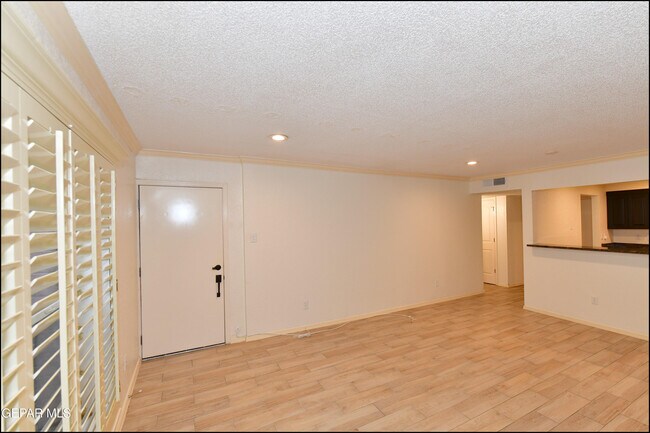 Foto del edificio - 4433 N Stanton St