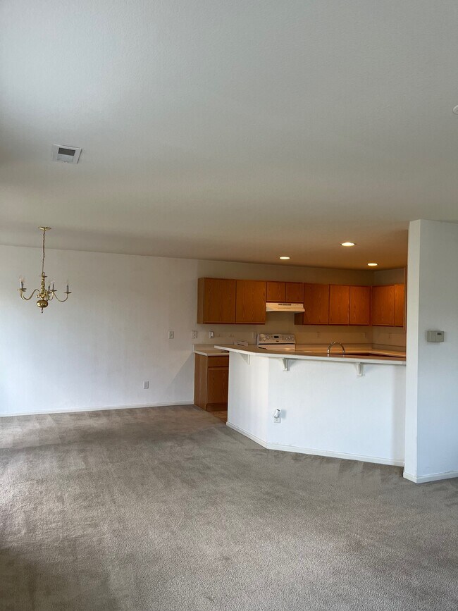Foto del edificio - 12831 Mayfair Way