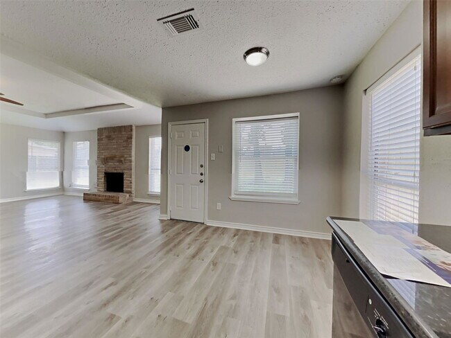 Building Photo - 24107 Lone Elm Dr