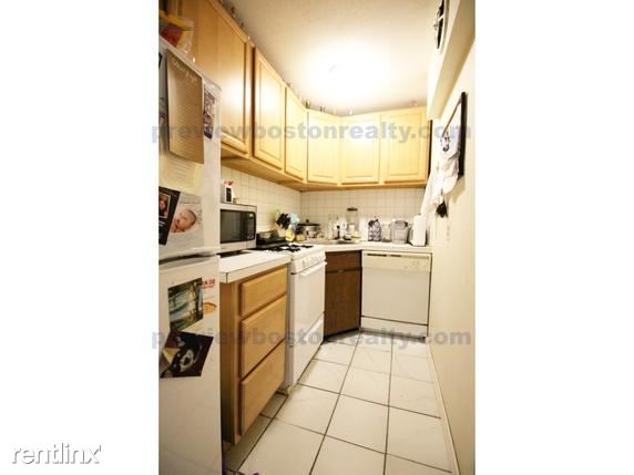 Building Photo - 144 Kenrick St