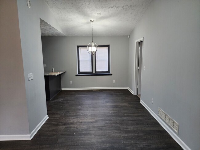 Foto del edificio - Beautiful 4 bed 3 bath home located in Acworth