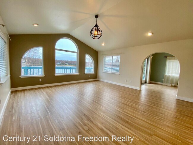 Building Photo - 3 br, 2 bath House - 38922 Lake Terrace Drive